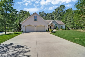 104 Hickory Ridge Ln, Crossville, TN 38558