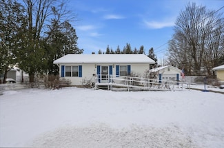 2 Seneca Ave, Essex Junction, VT 05452