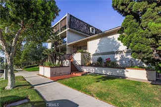 818 Main St Unit 303, El Segundo, CA 90245