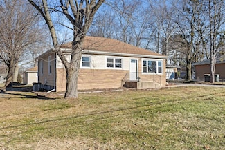 1805 E Glendale Blvd, Valparaiso, IN 46383