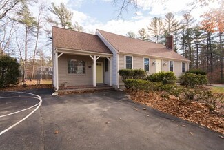 2 Dean St, Assonet, MA 02702