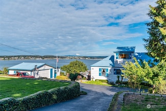 3224 SW Scenic Heights St, Oak Harbor, WA 98277