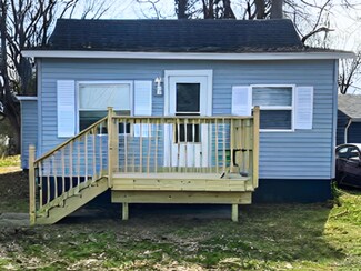 306 Sherwood St, Dowagiac, MI 49047