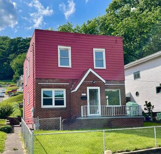 3913 Adams St, Weirton, WV 26062
