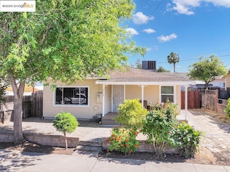 213 W Ruby St, Oakley, CA 94561