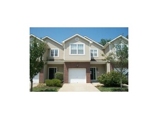 8810 Timber Creek Ln, Pleasant Valley, MO 64068