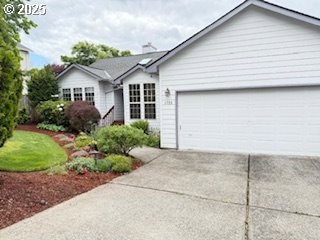1755 Ostman Rd, West Linn, OR 97068
