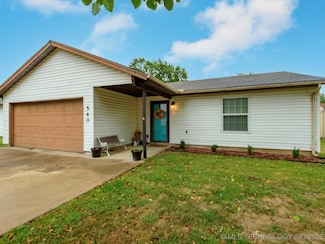 540 S Hamilton Ave, Dewey, OK 74029