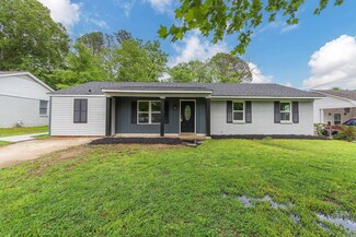 46 Briarcliff Dr, Jackson, TN 38301