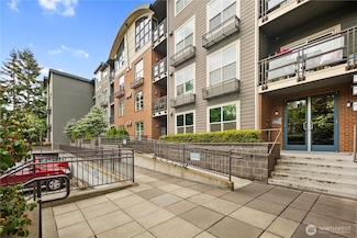16275 NE 85th St Unit 301, Redmond, WA 98052