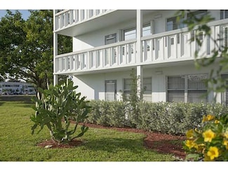1101 Newport U, Deerfield Beach, FL 33442