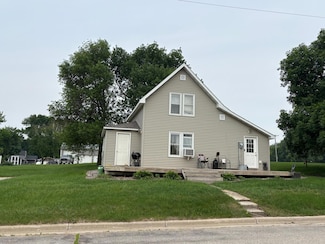 104 5th St S, Danvers, MN 56231