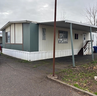 105 Rio Vista Ln, Red Bluff, CA 96080