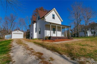 504 W 4th St, Holden, MO 64040