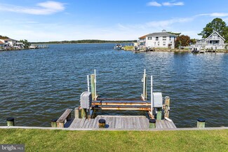 13 Waters Edge Ct, Berlin, MD 21811