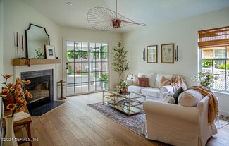 1410 Starboard Ct, Fleming Island, FL 32003