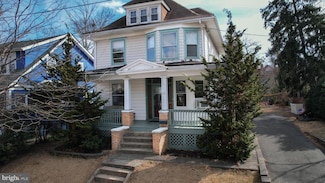202 New Jersey Ave, Collingswood, NJ 08108