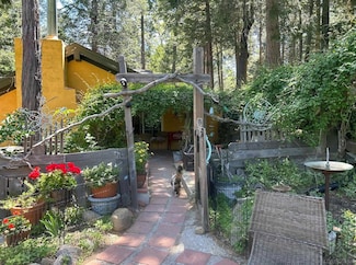 22188 Crestline Rd, Palomar Mountain, CA 92060