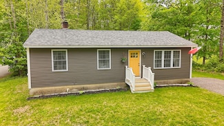 47 Tapley Rd, Buxton, ME 04093