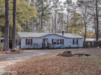 269 Read Rd, Cameron, NC 28326