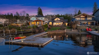 145 E Lake Sammamish Shore Ln NE, Sammamish, WA 98074