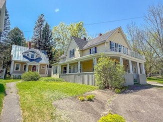 35&39 Washington St, Rumford, ME 04276