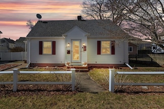 1053 Belleville Ave, New Bedford, MA 02745