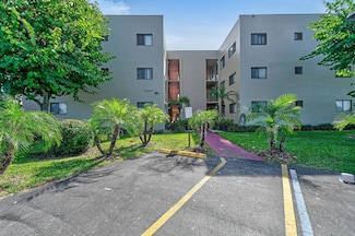 5160 Las Verdes Cir Unit 314, Delray Beach, FL 33484