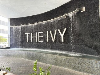 90 SW 3rd St Unit TH304, Miami, FL 33130