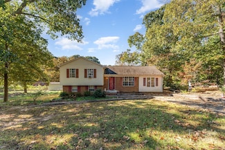 2300 Oakstone Cir, Gastonia, NC 28052