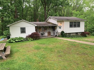 4905 Hayes Rd, Ravenna, OH 44266