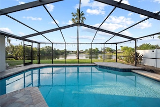 3925 Dunaire Dr, Valrico, FL 33596