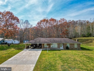 645 Lower North Fork Rd, Seneca Rocks, WV 26884