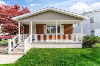 45 W Drullard Ave, Lancaster, NY 14086