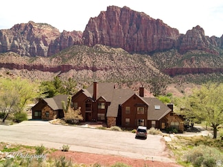 88 Stone Mountain Dr Unit 201-D, Springdale, UT 84767