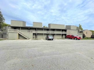 6210 S Tennis Ct D-10 Ct Unit D-10, Bay City, MI 48706