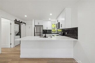 17000 Burbank Blvd Unit 110, Encino, CA 91316