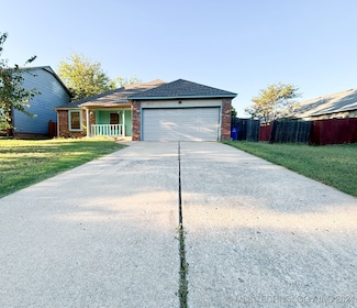 2815 W 64th Place S, Tulsa, OK 74132