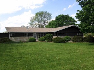 8228 20c Rd, Argos, IN 46501