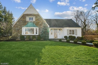 38 Pine Ave, Madison, NJ 07940