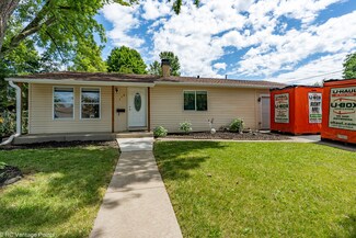 114 Amarillo Dr, Carpentersville, IL 60110