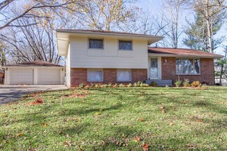 4212 Lawnwoods Dr, Des Moines, IA 50310