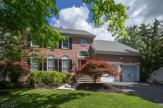 18 Strawberry Hill Rd, Branchburg, NJ 08876