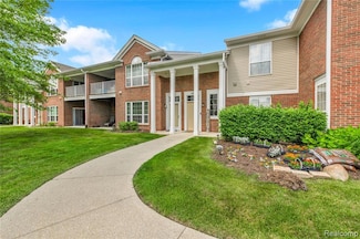 16817 Carriage Way, Northville, MI 48168