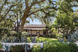 170 W Carter Ave, Sierra Madre, CA 91024