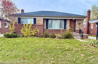 22637 Mylls St, Saint Clair Shores, MI 48081