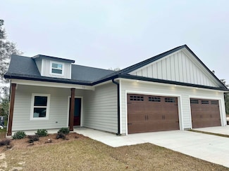 13 Towles Rd, Crawfordville, FL 32327