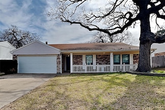 1162 Silverlake Dr, Grapevine, TX 76051