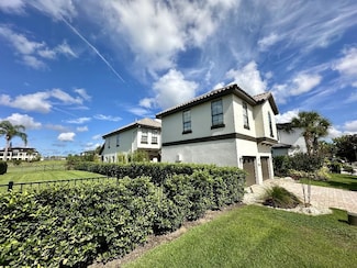 1056 Castle Pines Ct, Reunion, FL 34747