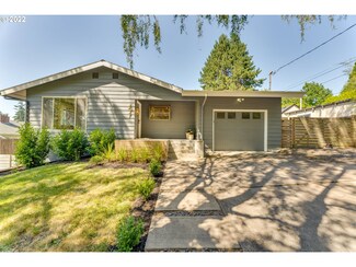 4047 SW Iowa St, Portland, OR 97221